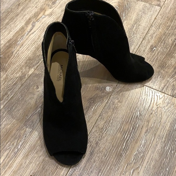 NWOT Michael Kors velvet black open toe bootie - Picture 2 of 8